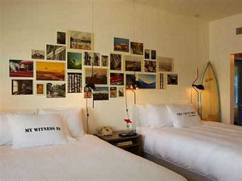 postcard inn 03